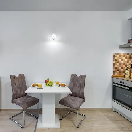 Leonardo Ground Appartement